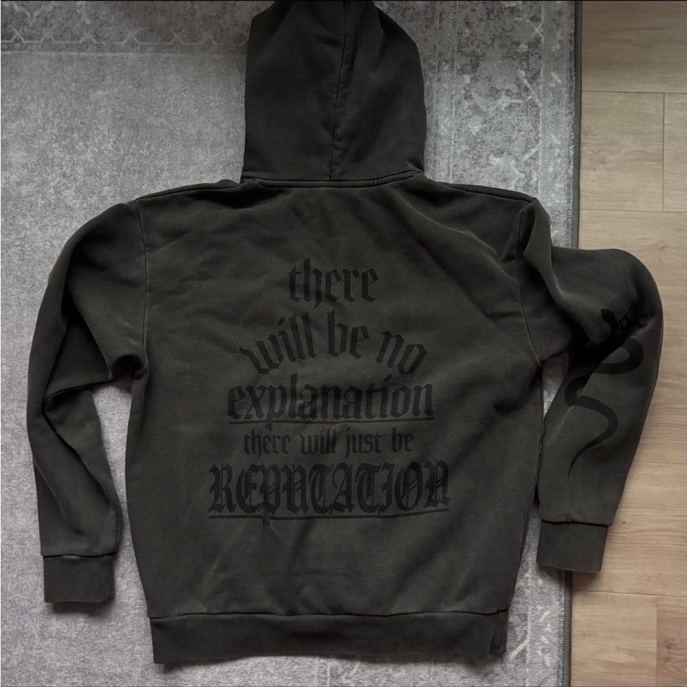 Taylor Swift Reputation hoodie - like new